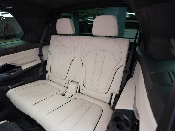 2023 BMW X7 40d I (G07) Рестайлинг, чёрный, 15890000 рублей - вид 30