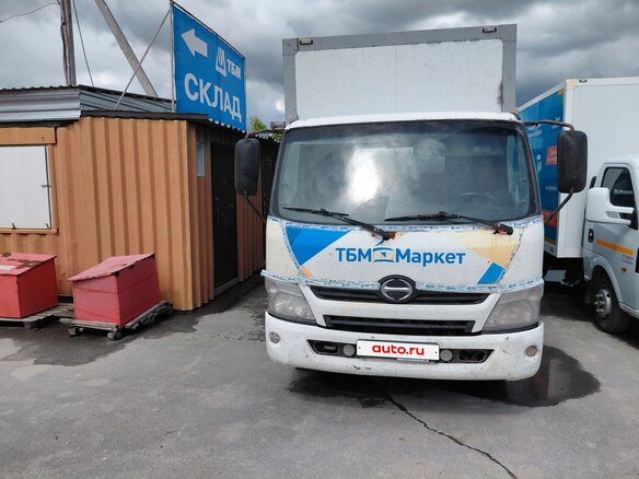 2013 Hino Series 300 (Dutro), белый, 1458000 рублей - вид 1