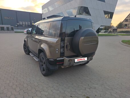 2021 Land Rover Defender 110 II, коричневый, 7300000 рублей, вид 4