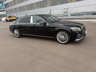 2018 Mercedes-Benz Maybach S-Класс 450 I (X222) Рестайлинг, чёрный, 3490000 рублей, вид 3