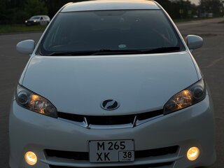2009 Toyota Wish II, белый, 950000 рублей, вид 2