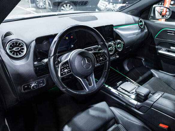 2020 Mercedes-Benz GLA 200 II (H247), серый - вид 12