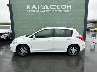 2013 Nissan Tiida I Рестайлинг, белый, 750000 рублей, вид 3