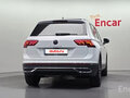 2022 Volkswagen Tiguan II Рестайлинг, белый, 3290000 рублей - вид 3