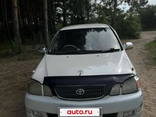2001 Toyota Gaia, белый, 530000 рублей, вид 4