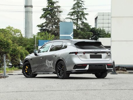 2026 Lynk & Co 07 GT I Рестайлинг, серебристый, 5375000 рублей, вид 3