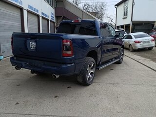 2023 Ram 1500 Crew Cab eTorque V, синий, 5800000 рублей, вид 4