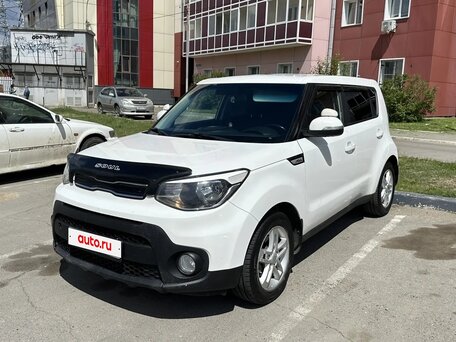 2017 Kia Soul II Рестайлинг, белый, 1175000 рублей, вид 1