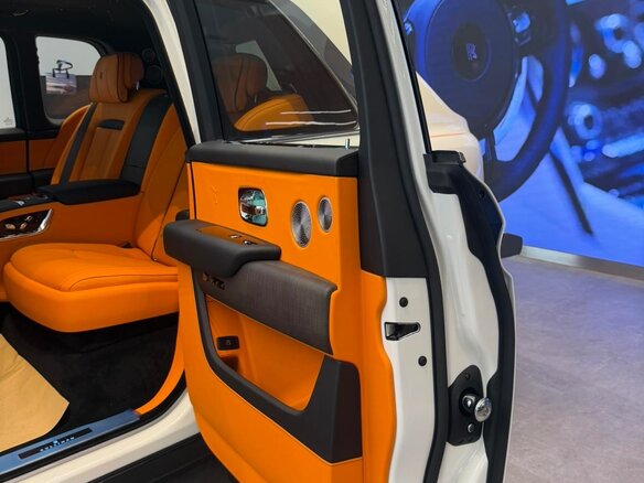 2026 Rolls-Royce Cullinan I Рестайлинг (Series II), белый, 50000000 рублей - вид 12