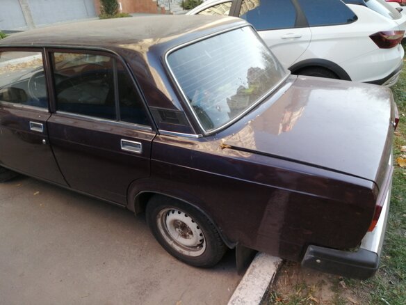 2007 Lada (ВАЗ) 2107, пурпурный, 320000 рублей - вид 2