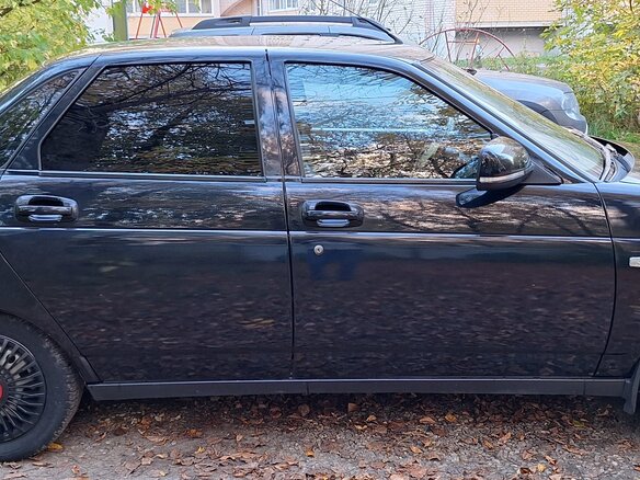 2012 Lada (ВАЗ) Priora I, чёрный, 447000 рублей - вид 2