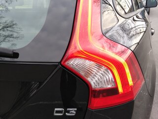 2015 Volvo V60 I Рестайлинг, чёрный, 808880 рублей, вид 5