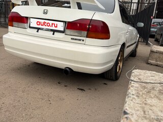 2000 Isuzu Gemini V, белый, 377000 рублей, вид 5