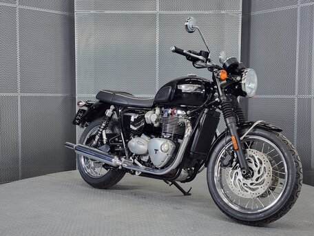 2016 Triumph Bonneville T120, чёрный, 875000 рублей, вид 2