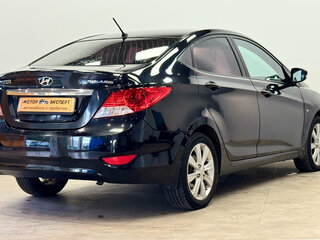 2013 Hyundai Solaris I, чёрный, 440000 рублей, вид 4