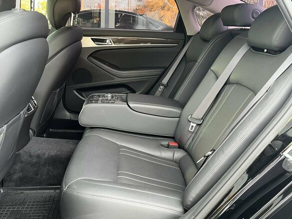 2015 Hyundai Genesis II, чёрный, 1960000 рублей - вид 12