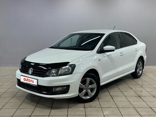 2015 Volkswagen Polo V Рестайлинг, белый, 690000 рублей, вид 1