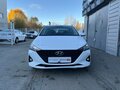 2022 Hyundai Solaris II Рестайлинг, белый, 1546777 рублей - вид 1