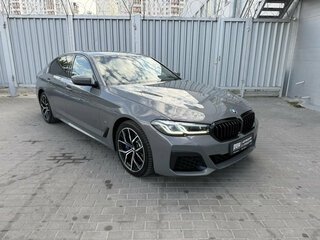 2020 BMW 5 серии 520d xDrive VII (G30/G31/G38) Рестайлинг, серый, 3650000 рублей, вид 3