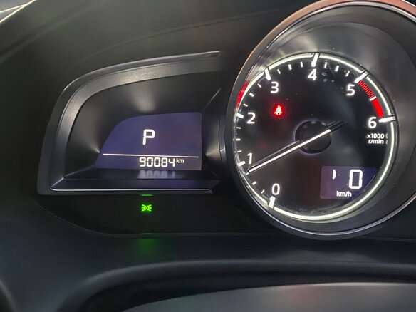 2016 Mazda Axela III Рестайлинг, серый, 1450000 рублей - вид 11
