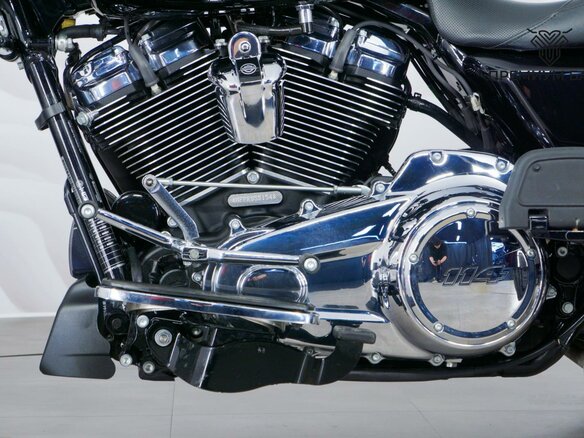 2024 Harley-Davidson Road Glide 3, чёрный, 3599000 рублей - вид 12