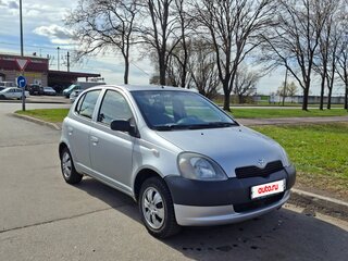 2002 Toyota Yaris I, серебристый, 199999 рублей, вид 2