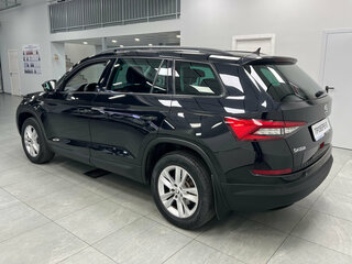 2019 Skoda Kodiaq I, чёрный, 2800000 рублей, вид 4