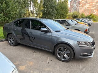 2018 Skoda Octavia III (A7) Рестайлинг, серый, 2000000 рублей, вид 1