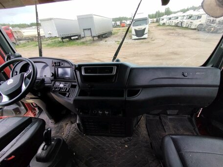 2023 Sinotruk Sitrak C7H, красный, 2646000 рублей, вид 5