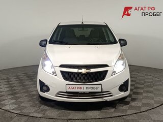 2012 Chevrolet Spark III, белый, 500000 рублей, вид 2
