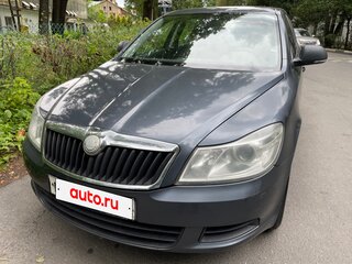2011 Skoda Octavia II (A5) Рестайлинг, серый, 575000 рублей, вид 3