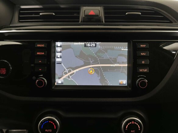 2017 Kia Rio IV, оранжевый, 1355150 рублей - вид 19