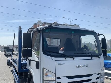 2024 Isuzu Elf (N-series), белый, 5000000 рублей, вид 2