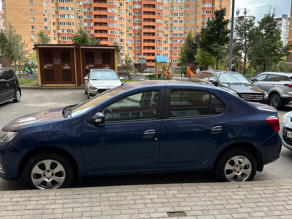 2015 Renault Logan II, синий, 850000 рублей - вид 11