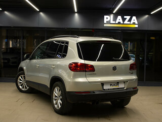 2015 Volkswagen Tiguan I Рестайлинг, серый, 1689000 рублей, вид 3