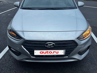 2018 Hyundai Solaris II, серебристый, 1250000 рублей, вид 1