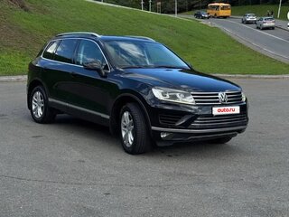 2017 Volkswagen Touareg II Рестайлинг, синий, 3200000 рублей, вид 3