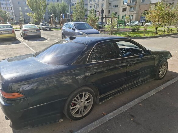 1993 Toyota Mark II VII (X90), чёрный - вид 2