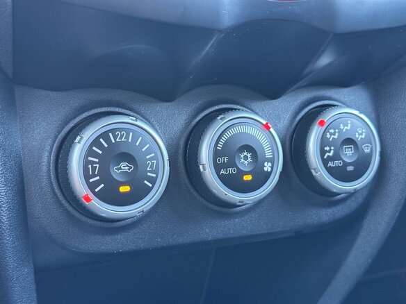 2011 Mitsubishi ASX I, серебристый, 1087000 рублей - вид 17