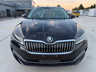 2023 Skoda Superb III Рестайлинг, чёрный, 1950110 рублей, вид 3