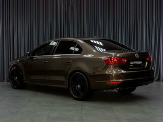 2011 Volkswagen Jetta VI, коричневый, 867000 рублей, вид 2