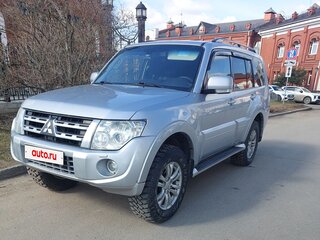2012 Mitsubishi Pajero IV Рестайлинг 1, серебристый, 2000000 рублей, вид 1