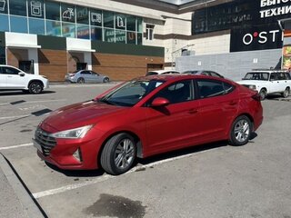 2020 Hyundai Elantra VI (AD) Рестайлинг, красный, 1400000 рублей, вид 5