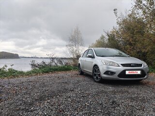 2008 Ford Focus II Рестайлинг, серебристый, 450000 рублей, вид 1