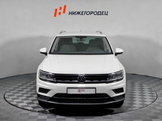 2017 Volkswagen Tiguan II, белый, 2079000 рублей, вид 2