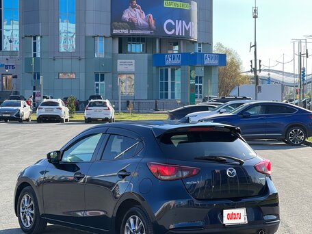 2019 Mazda 2 III (DJ) Рестайлинг, синий, 1540000 рублей, вид 3