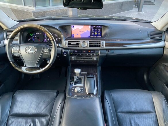 2013 Lexus LS Long 600h L IV Рестайлинг 2, чёрный, 2659000 рублей - вид 10