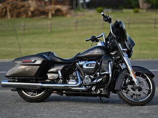 2021 Harley-Davidson Street Glide, серый, 1600000 рублей, вид 5