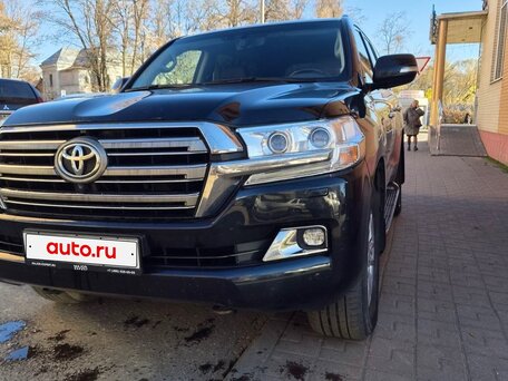 2016 Toyota Land Cruiser 200 Series Рестайлинг 2, чёрный, 5750000 рублей, вид 2