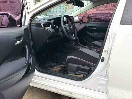 2022 Toyota Corolla XII (E210), белый, 1600000 рублей, вид 5